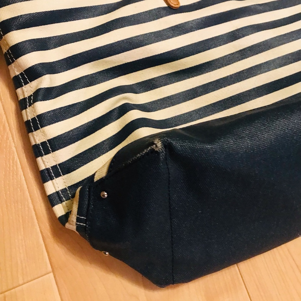Beautiful Rebecca Minkoff nautical blue and white striped tote - Picture 11 of 14